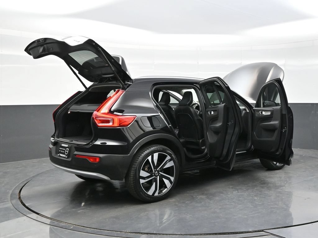 Used 2024 Volvo XC40 B5 Ultimate w/ Protection Package Premier AWD/4WD image 44