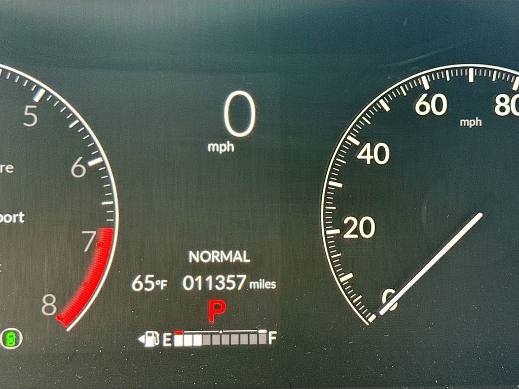 Used 2025 Honda Odyssey Touring image 12