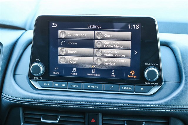 Used 2023 Nissan Rogue SV image 15