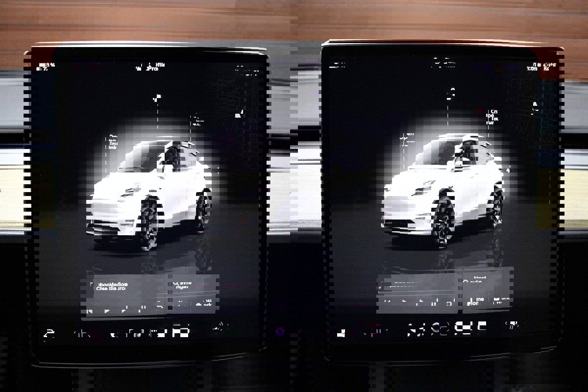 Used 2023 Tesla Model Y Long Range image 28