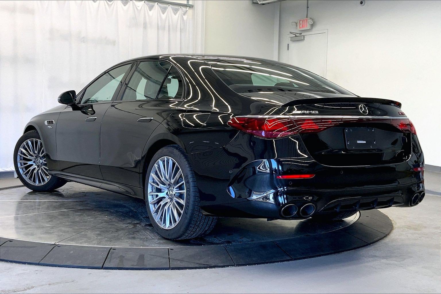 Used 2025 Mercedes-Benz E 53 AMG e 4MATIC Sedan image 2