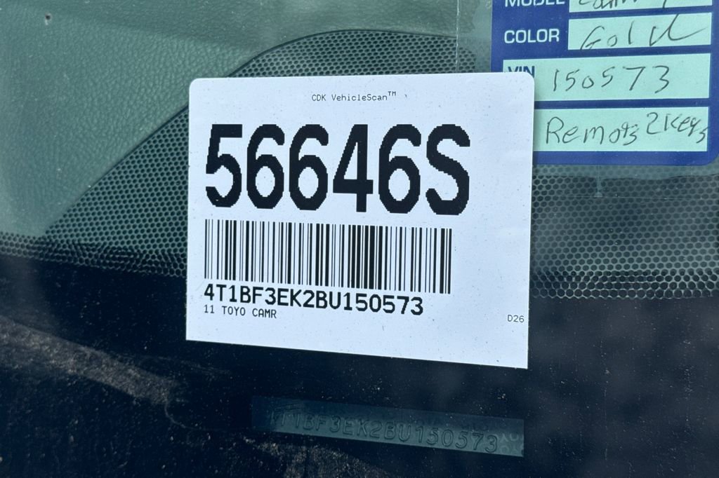 Used 2011 Toyota Camry LE FWD image 2