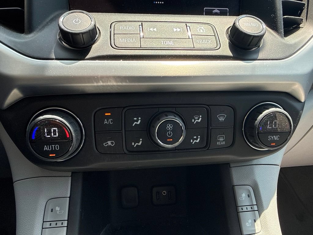 Used 2017 GMC Acadia SLT FWD image 31