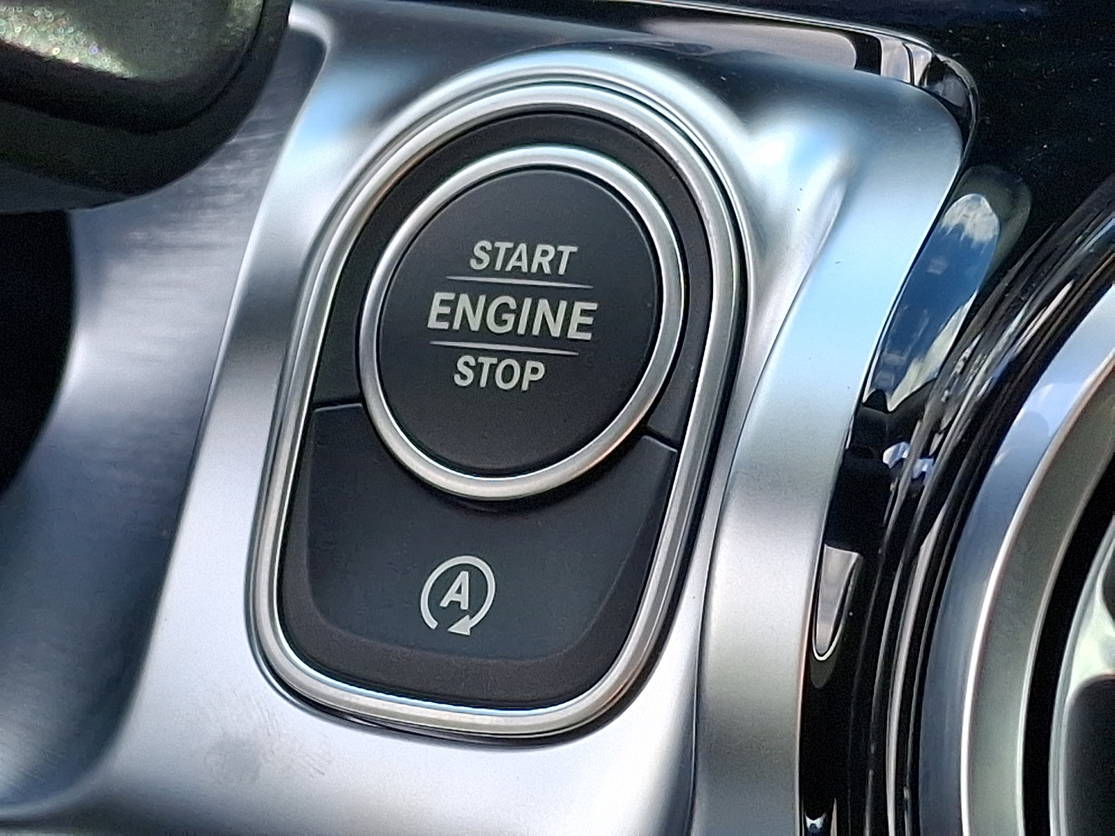 New 2026 Mercedes-Benz GLB 250 4MATIC image 18