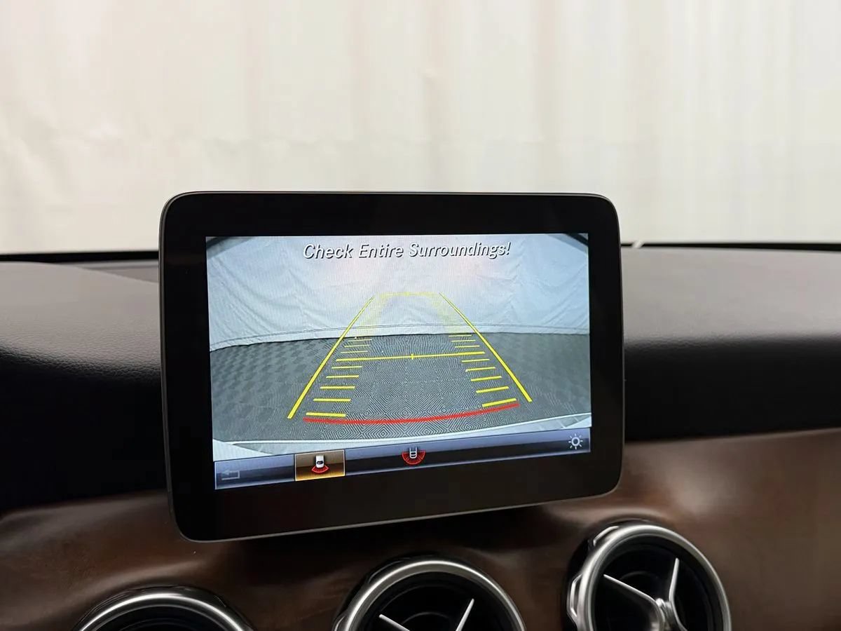 Used 2018 Mercedes-Benz GLA 250 4MATIC image 17