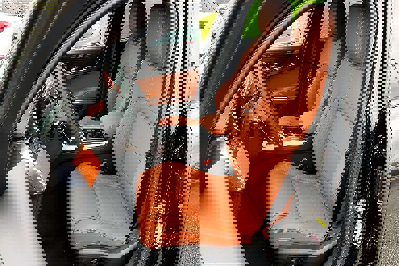 Used 2024 Jaguar XF R-Dynamic SE AWD/4WD image 8