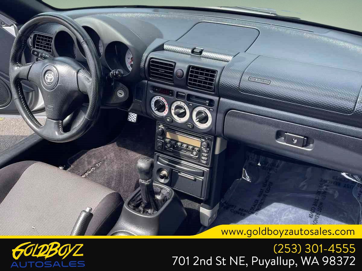 Used 2000 Toyota MR2 RWD image 13