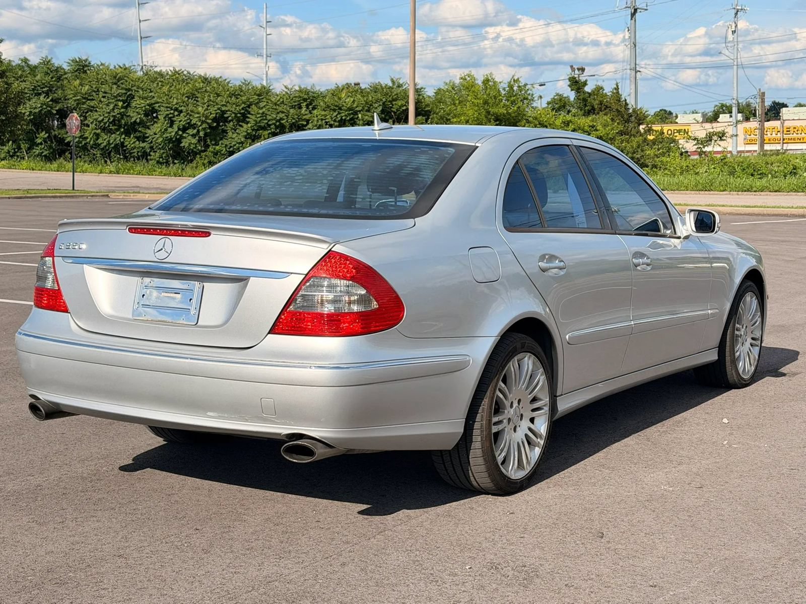 Used 2007 Mercedes-Benz E 550 Sedan image 5