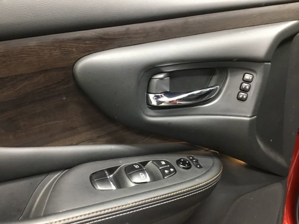 Used 2024 Nissan Murano Platinum image 7