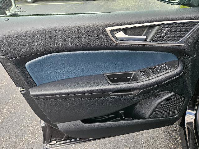 Certified 2022 Ford Edge SEL w/ Sport Appearance Package image 17