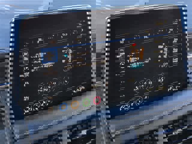 Used 2021 GMC Yukon SLT w/ SLT Luxury Package image 29