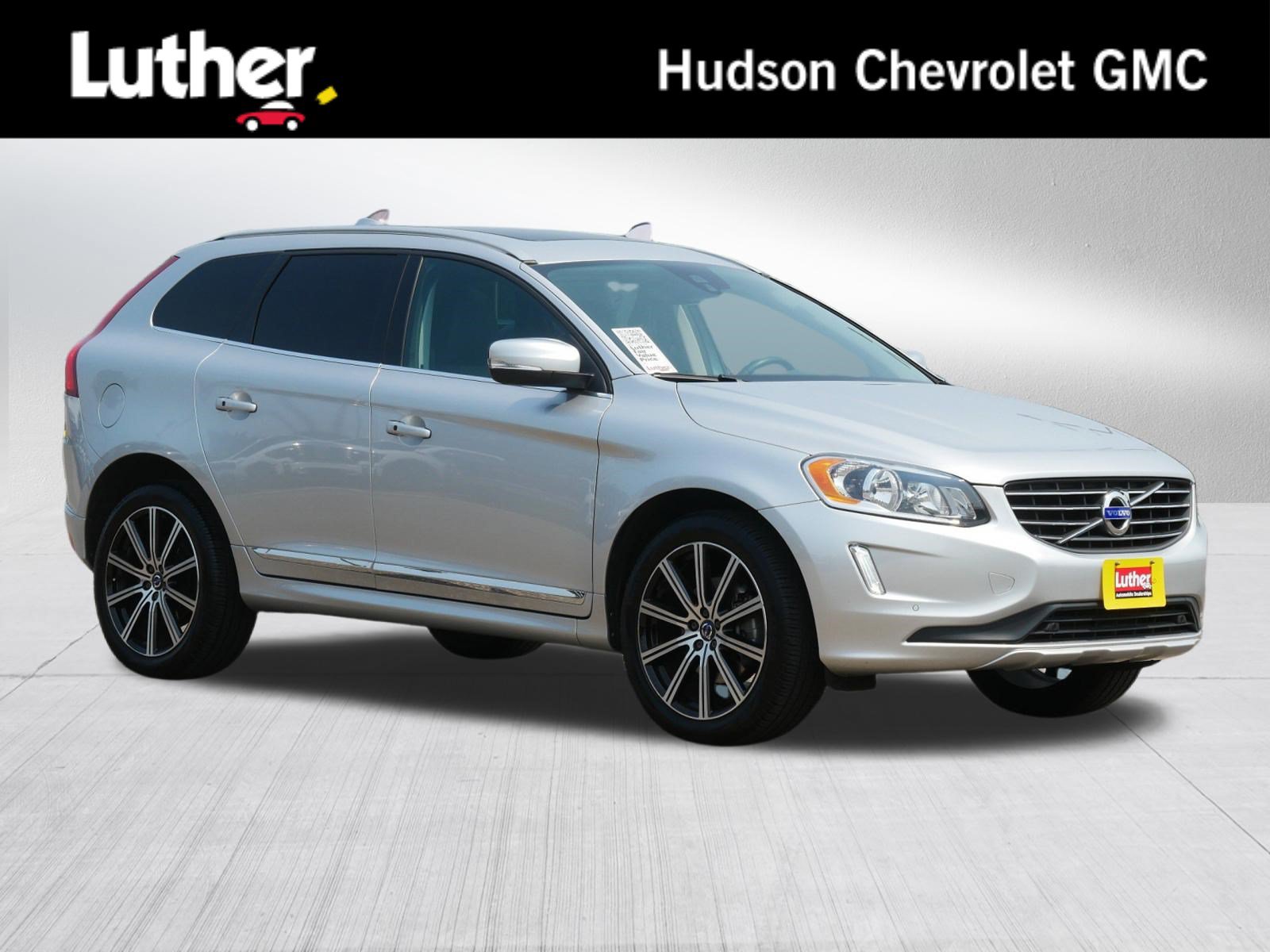 Used 2015 Volvo XC60 T6 w/ Proximity Package AWD/4WD image 1