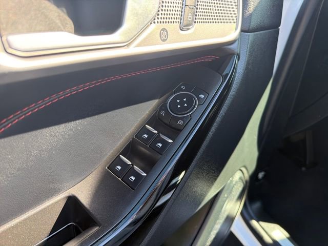 Used 2023 Ford Explorer ST-Line image 14