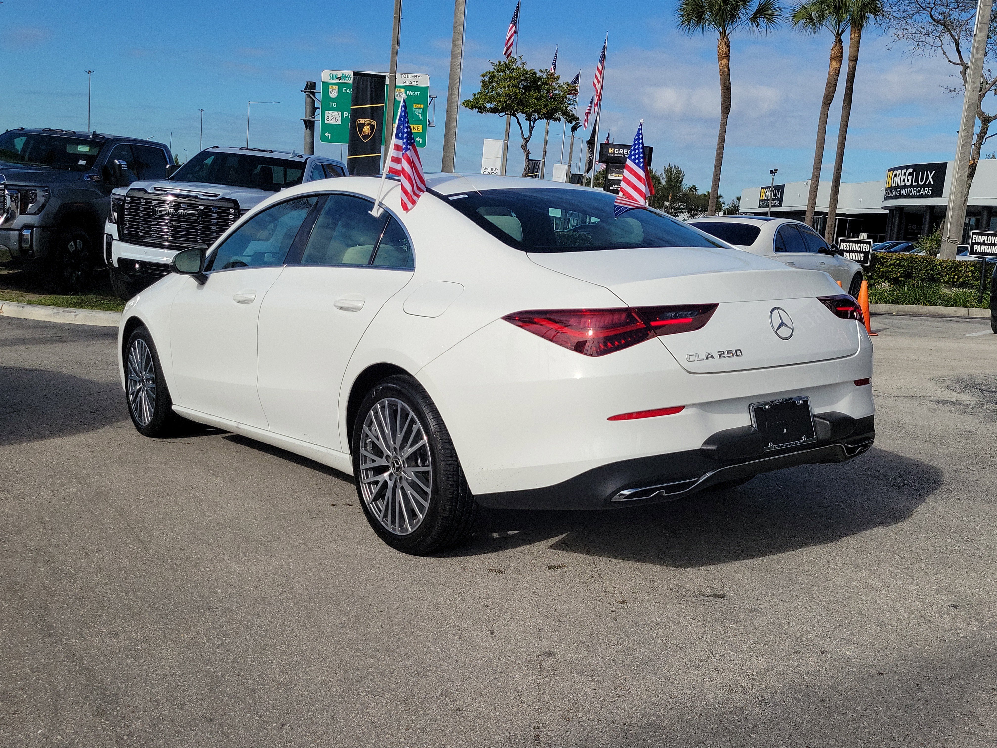 Used 2025 Mercedes-Benz CLA 250 image 7