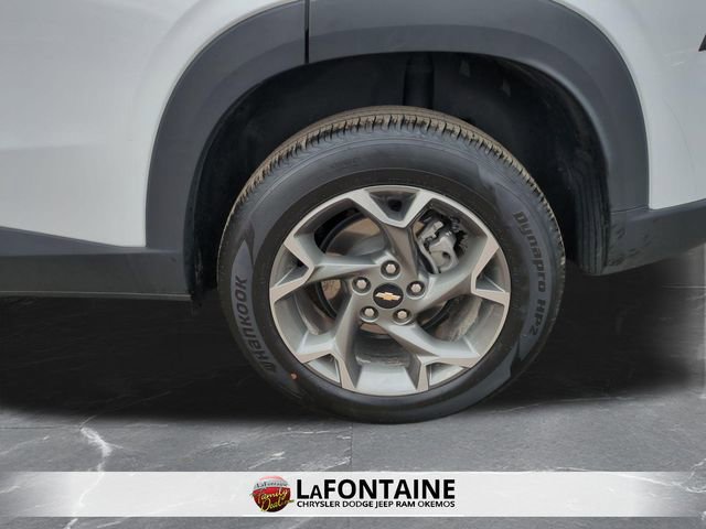 Used 2025 Chevrolet Trax LT FWD image 29