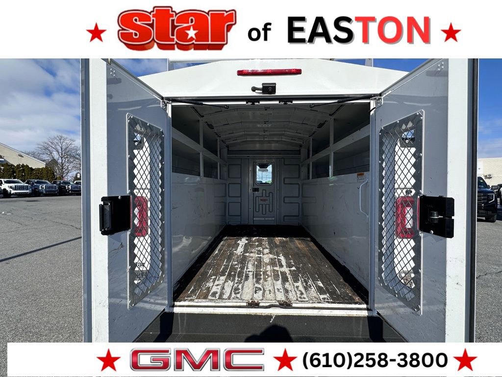 Used 2019 Ford Transit 350 138 w/ Interior Upgrade Package image 30