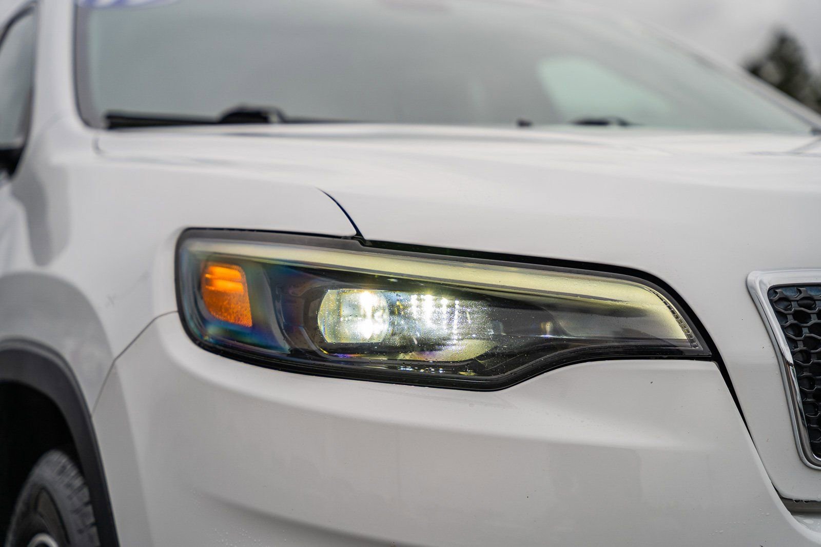 Used 2019 Jeep Cherokee Limited image 10