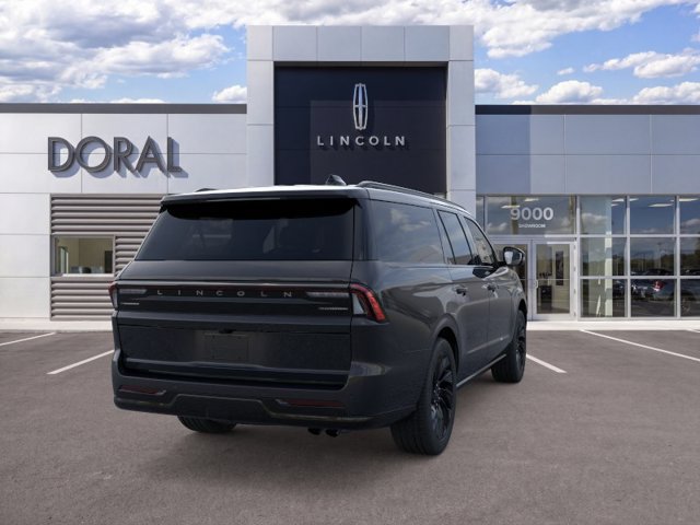 New 2026 Lincoln Navigator L Reserve w/ Jet Appearance Package AWD/4WD image 8