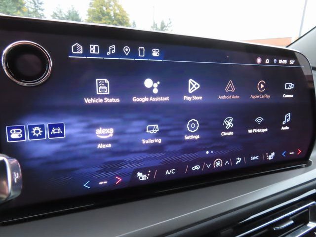 Used 2025 Chevrolet Traverse LT AWD/4WD image 21