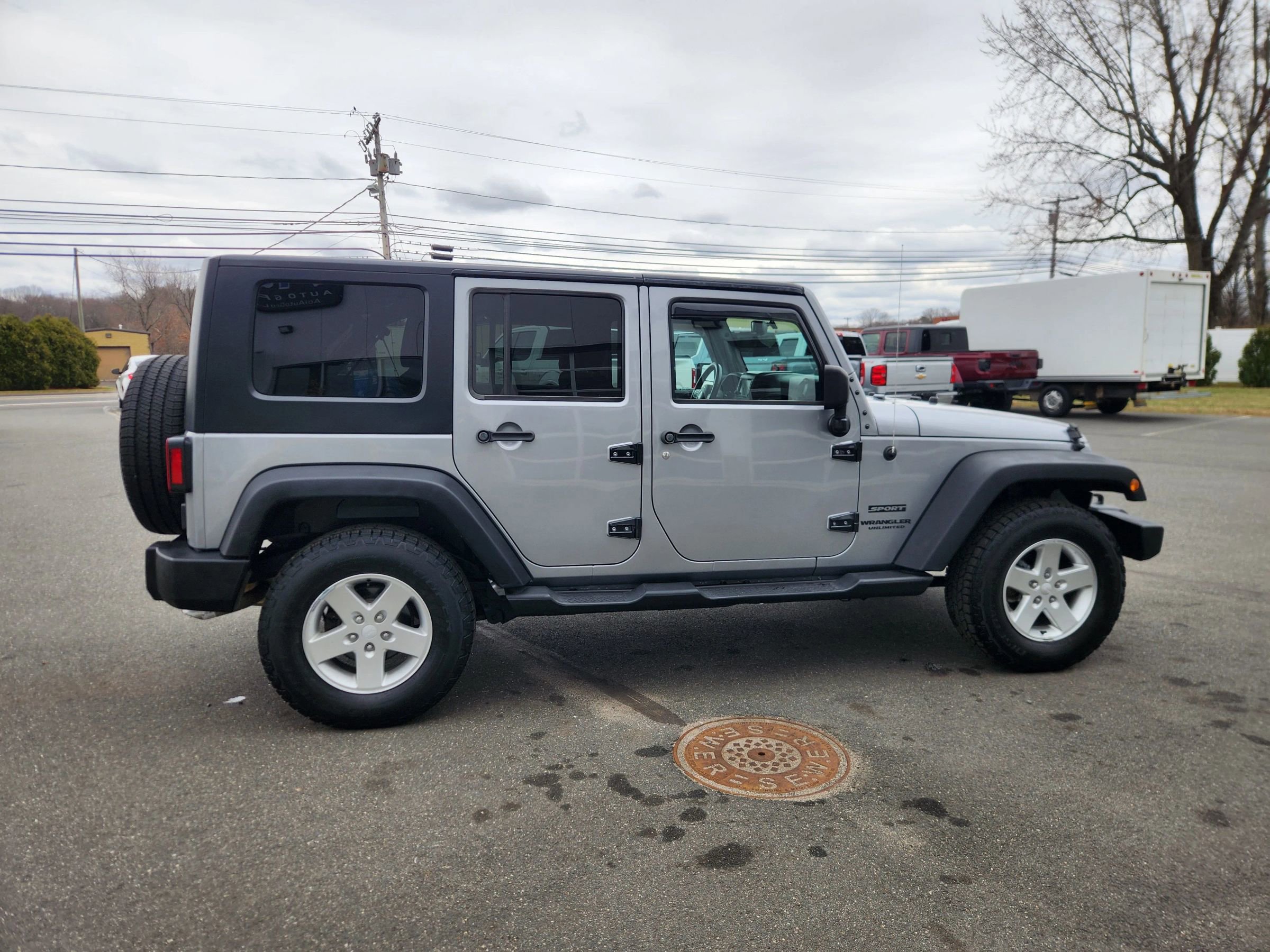 Used 2016 Jeep Wrangler Unlimited Sport w/ Quick Order Package 24S AWD/4WD image 17