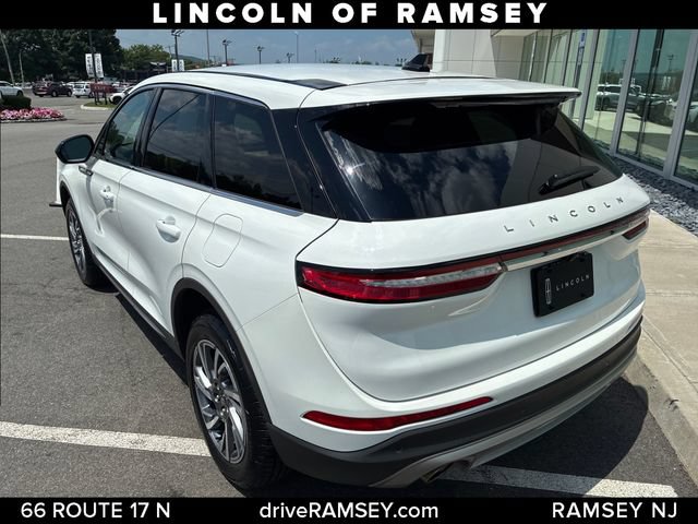 Certified 2023 Lincoln Corsair AWD image 3