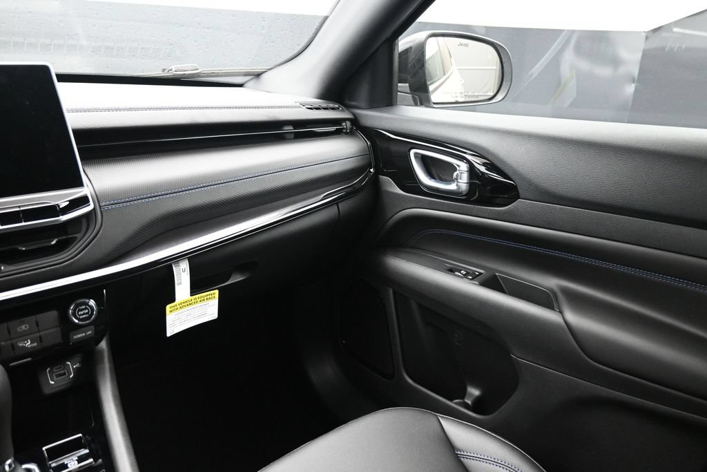 New 2026 Jeep Compass Latitude AWD/4WD image 6