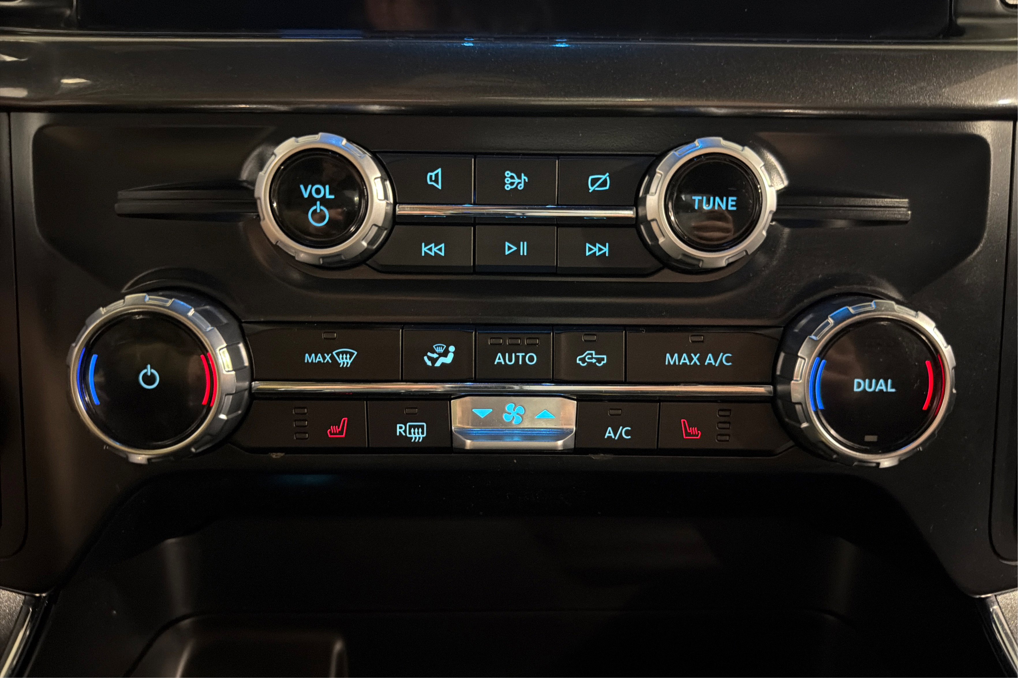 Used 2023 Ford F150 XLT w/ Equipment Group 302A High AWD/4WD image 34