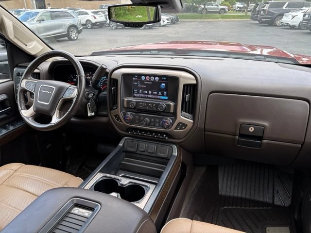 Used 2018 GMC Sierra 2500 Denali w/ Duramax Plus Package AWD/4WD image 22