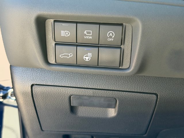 New 2026 Toyota Highlander Platinum AWD/4WD image 17