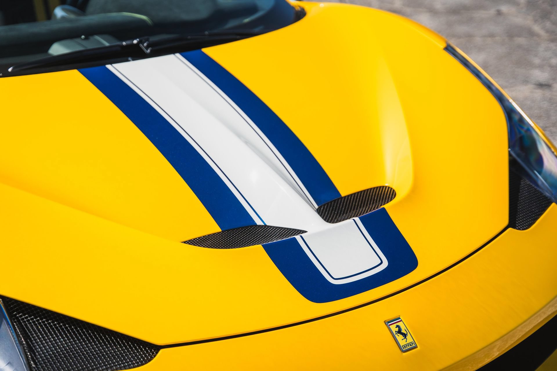 Used 2015 Ferrari 458 Speciale A RWD image 31