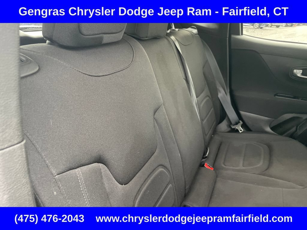 Certified 2021 Jeep Renegade Latitude AWD/4WD image 28