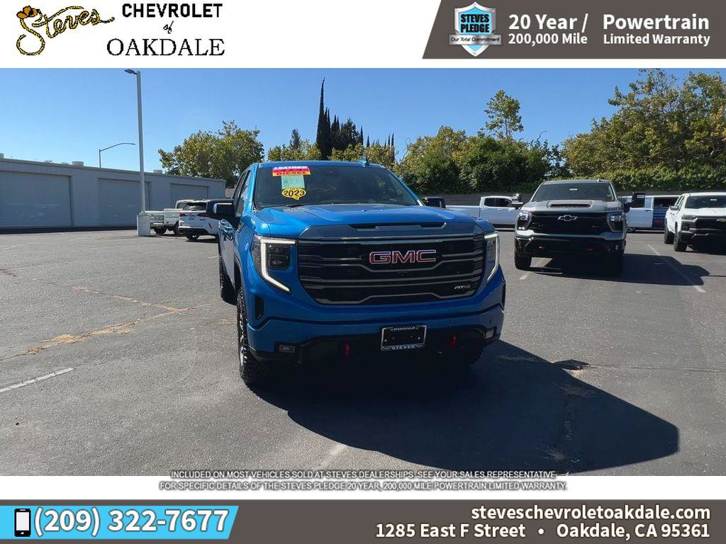 Used 2023 GMC Sierra 1500 AT4 w/ Technology Package AWD/4WD image 3