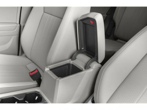 Used 2023 Volkswagen Tiguan SE R-Line image 17