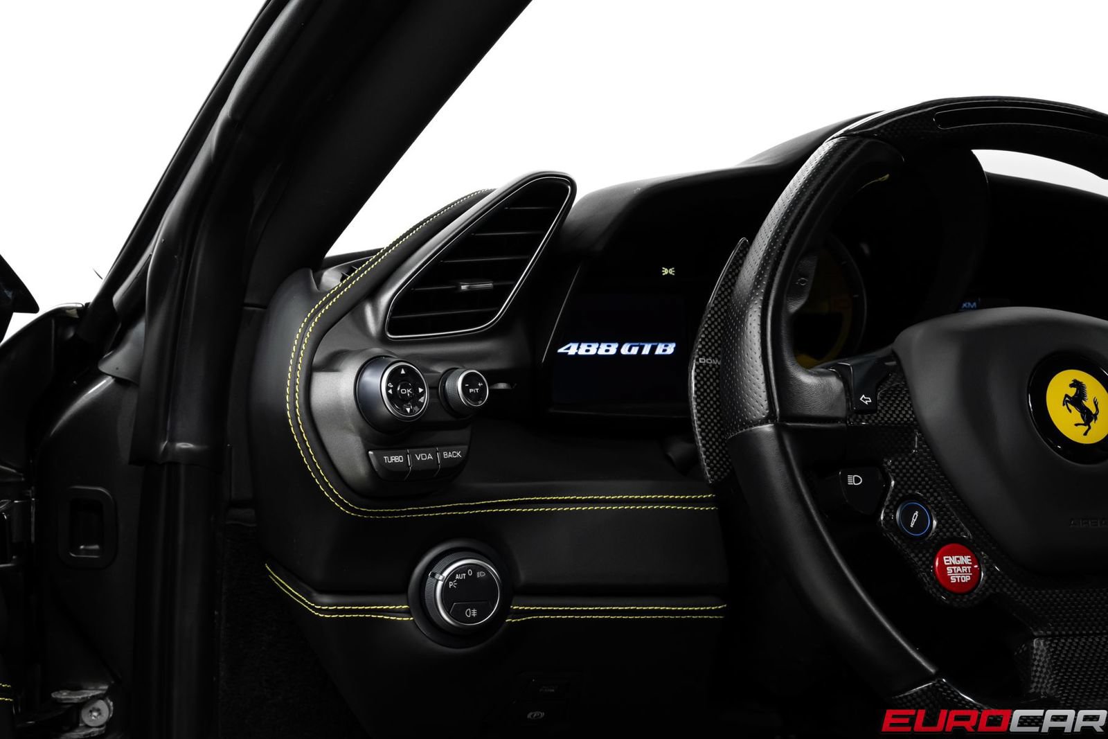 Used 2018 Ferrari 488 GTB RWD image 30