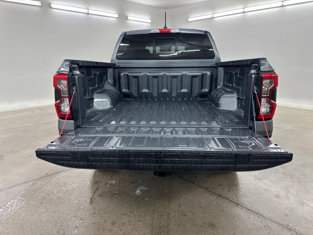 New 2026 Ford Ranger Lariat w/ Black Appearance Package AWD/4WD image 17