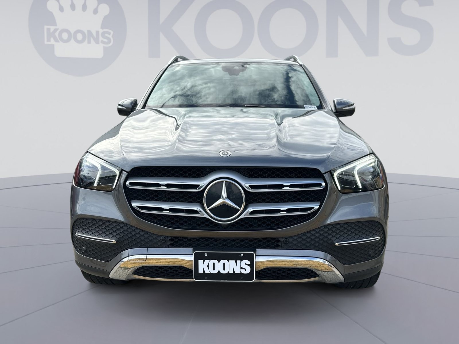 Used 2022 Mercedes-Benz GLE 350 4MATIC w/ Premium Package image 4