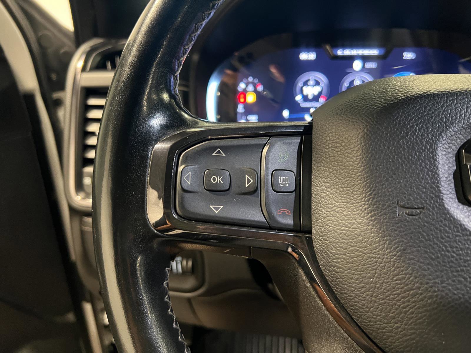 Used 2023 RAM 2500 Limited image 14