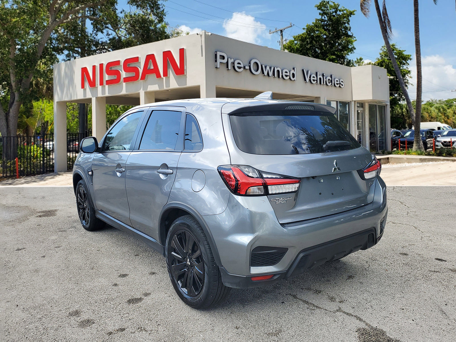 Used 2023 Mitsubishi Outlander Sport LE image 6