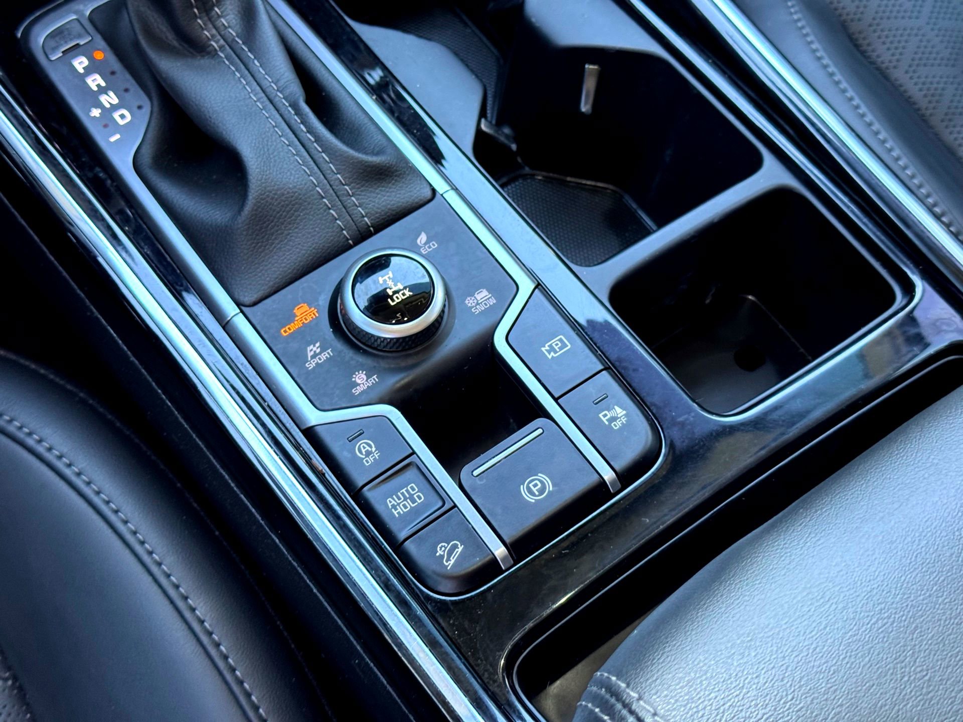 Used 2023 Kia Sorento SX image 27