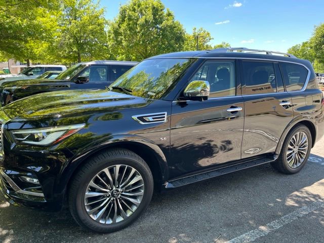 Used 2018 INFINITI QX80 4WD w/ Deluxe Technology Package image 4