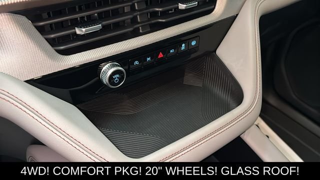 New 2026 Ford Explorer Active w/ Active Comfort Package AWD/4WD image 17
