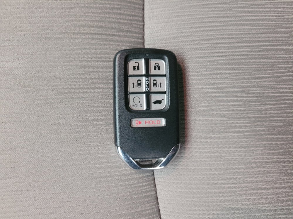 Used 2018 Honda Odyssey EX image 32