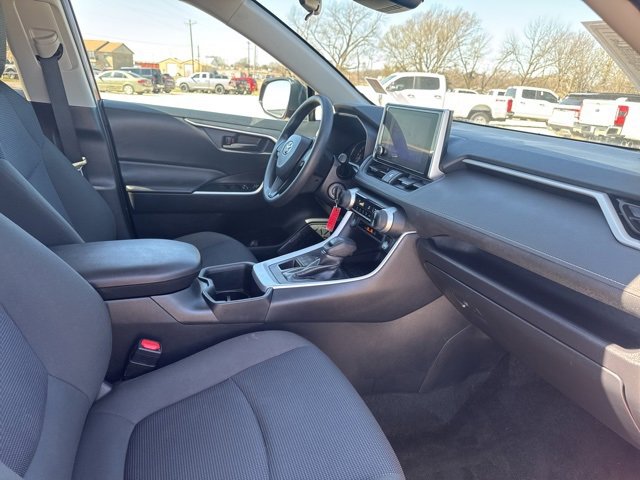 Used 2024 Toyota RAV4 LE image 17