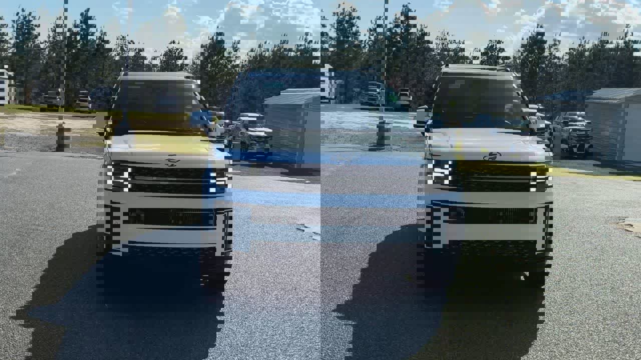 Used 2024 Hyundai Santa Fe Calligraphy image 3