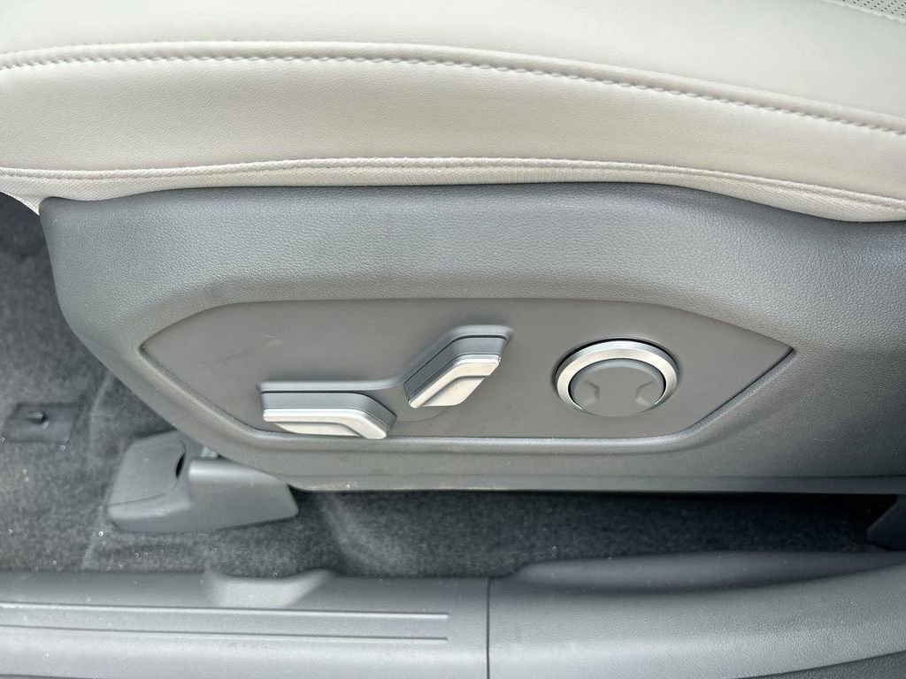 New 2026 Hyundai Santa Fe SEL image 25