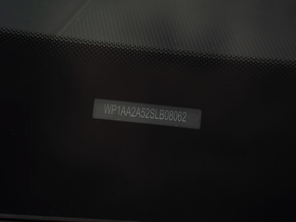 Certified 2025 Porsche Macan AWD/4WD image 31