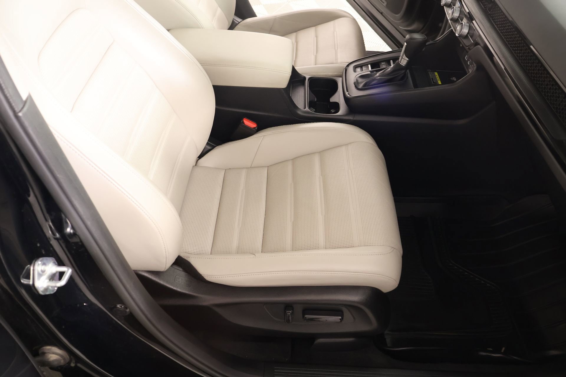 Used 2024 Honda CR-V EX-L image 13