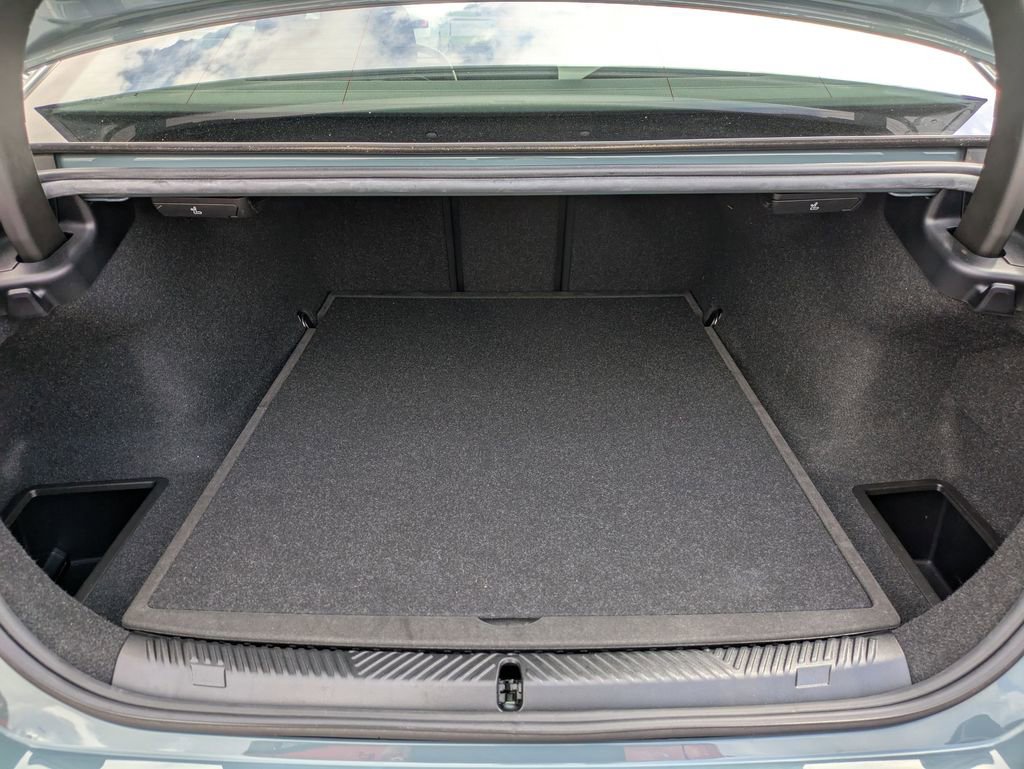 Used 2024 BMW 530i 530i w/ Premium Package image 27