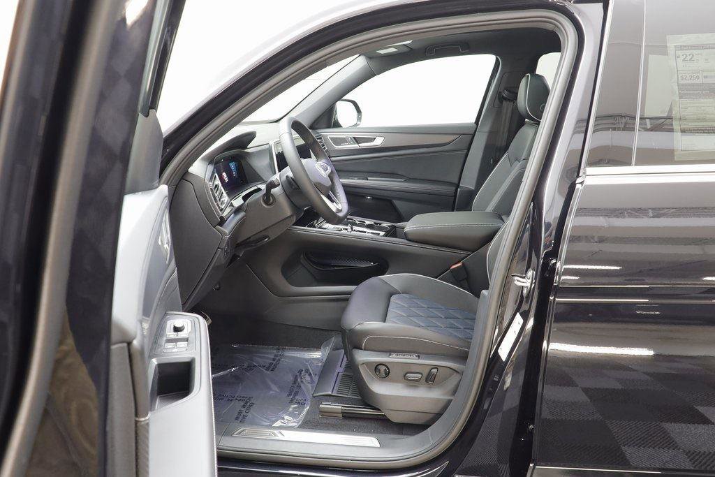 New 2026 Volkswagen Atlas Cross Sport SEL Premium R-Line image 6