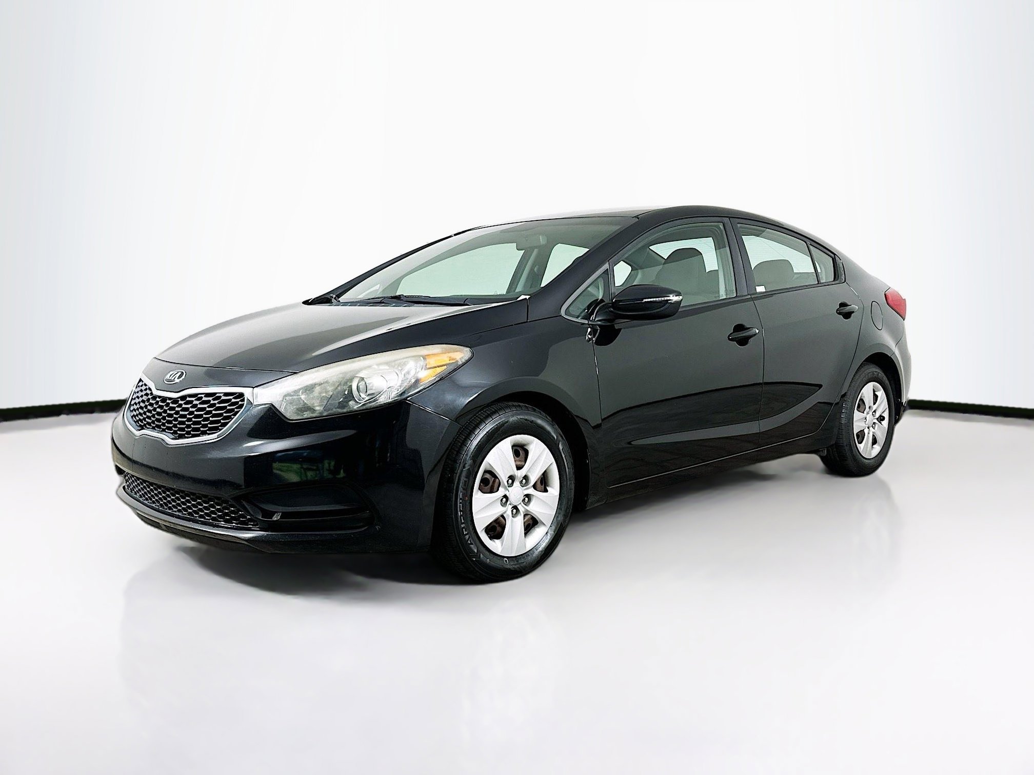 Used 2016 Kia Forte LX w/ LX Popular Package image 3